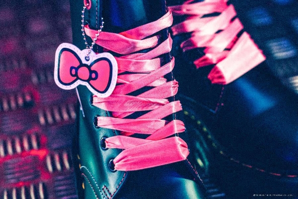 Dr2.MartinsXHelloKitty